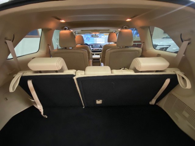 Used 2016 Toyota Highlander Limited AWD/4WD image 6