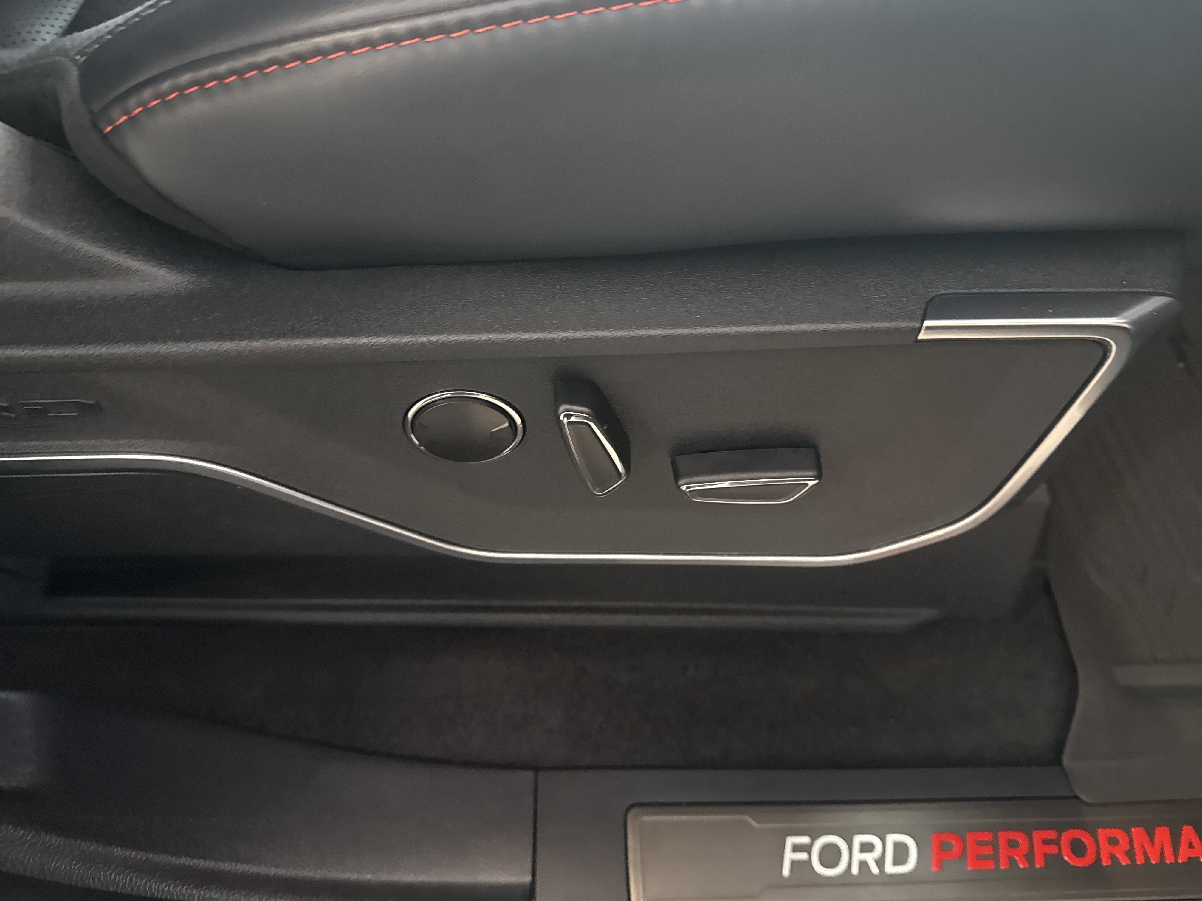 Used 2025 Ford F150 Raptor image 15