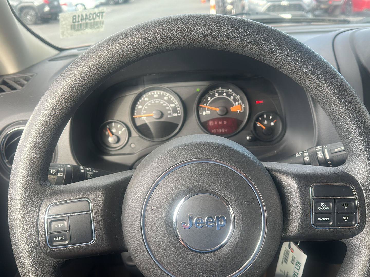 Used 2015 Jeep Patriot Sport w/ Power Value Group AWD/4WD image 11