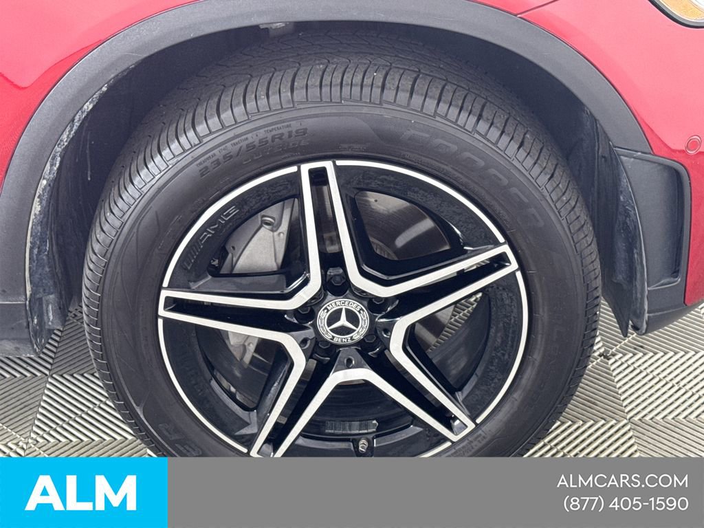 Used 2021 Mercedes-Benz GLC 300 4MATIC image 16