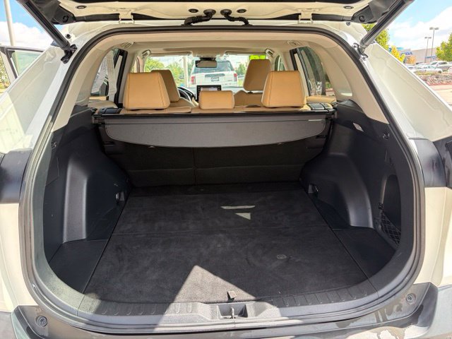 Used 2019 Toyota RAV4 Limited FWD image 17