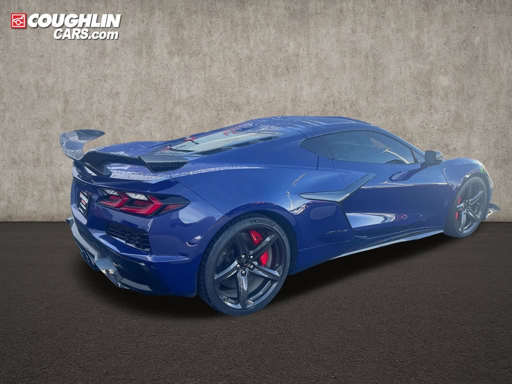 Used 2025 Chevrolet Corvette Z06 w/ Z07 Performance Package RWD image 7