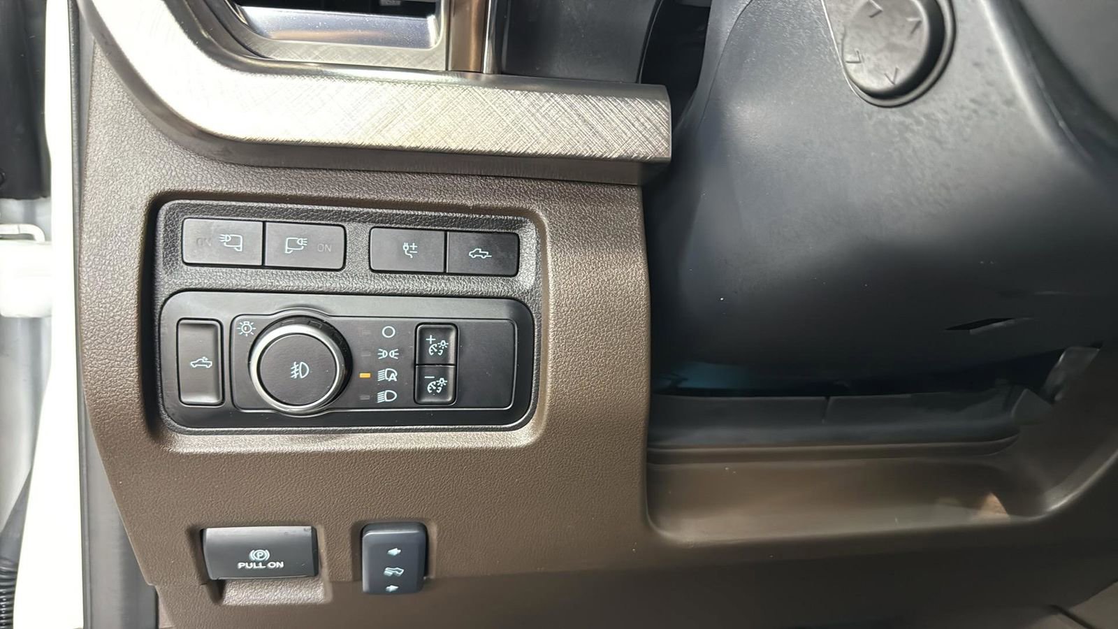 Certified 2024 Ford F250 King Ranch w/ Chrome Package AWD/4WD image 17