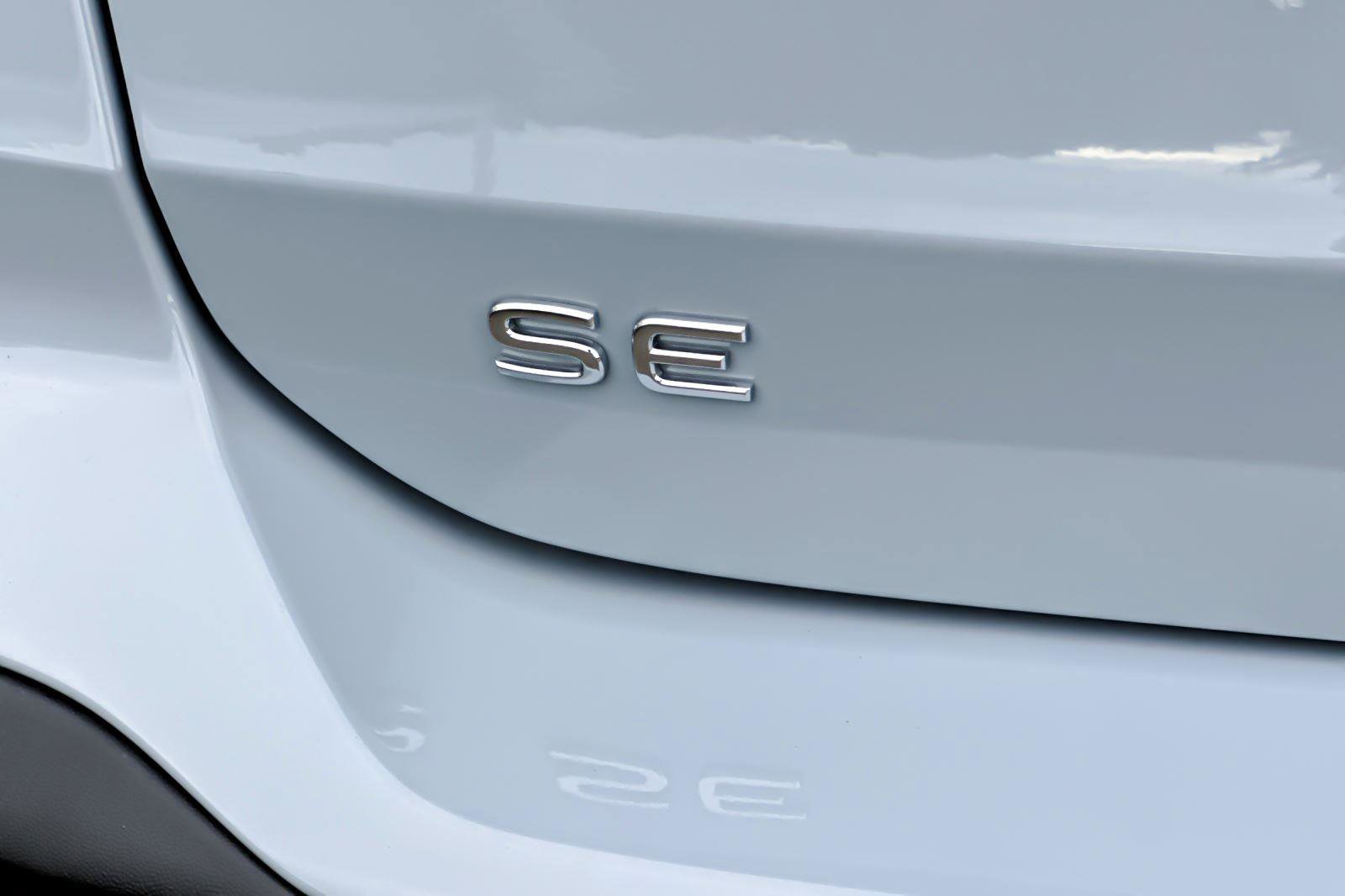 New 2026 Volkswagen Taos SE image 25