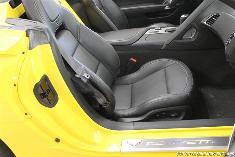 Used 2016 Chevrolet Corvette Stingray Convertible w/ 2LT Preferred Equipment Group RWD image 30