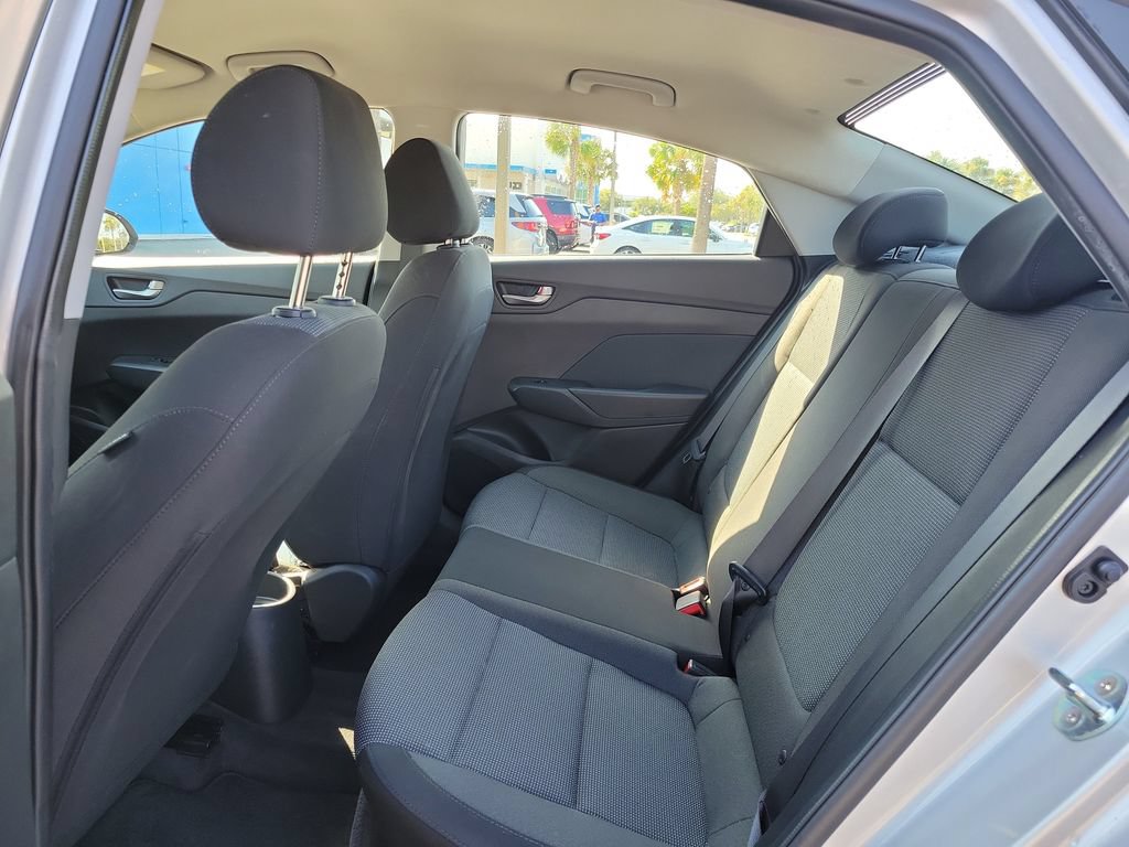 Used 2021 Hyundai Accent SE FWD image 14