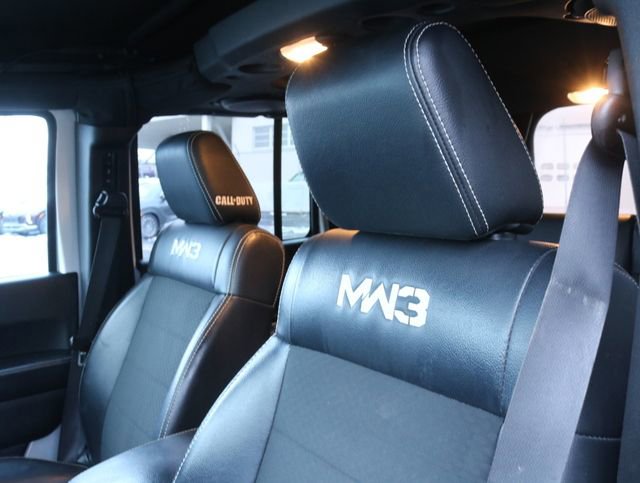 Used 2012 Jeep Wrangler Unlimited Rubicon image 14