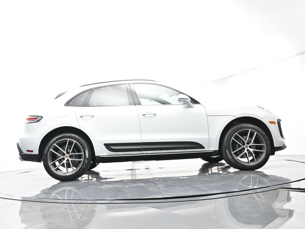 Certified 2025 Porsche Macan Turbo AWD/4WD image 55
