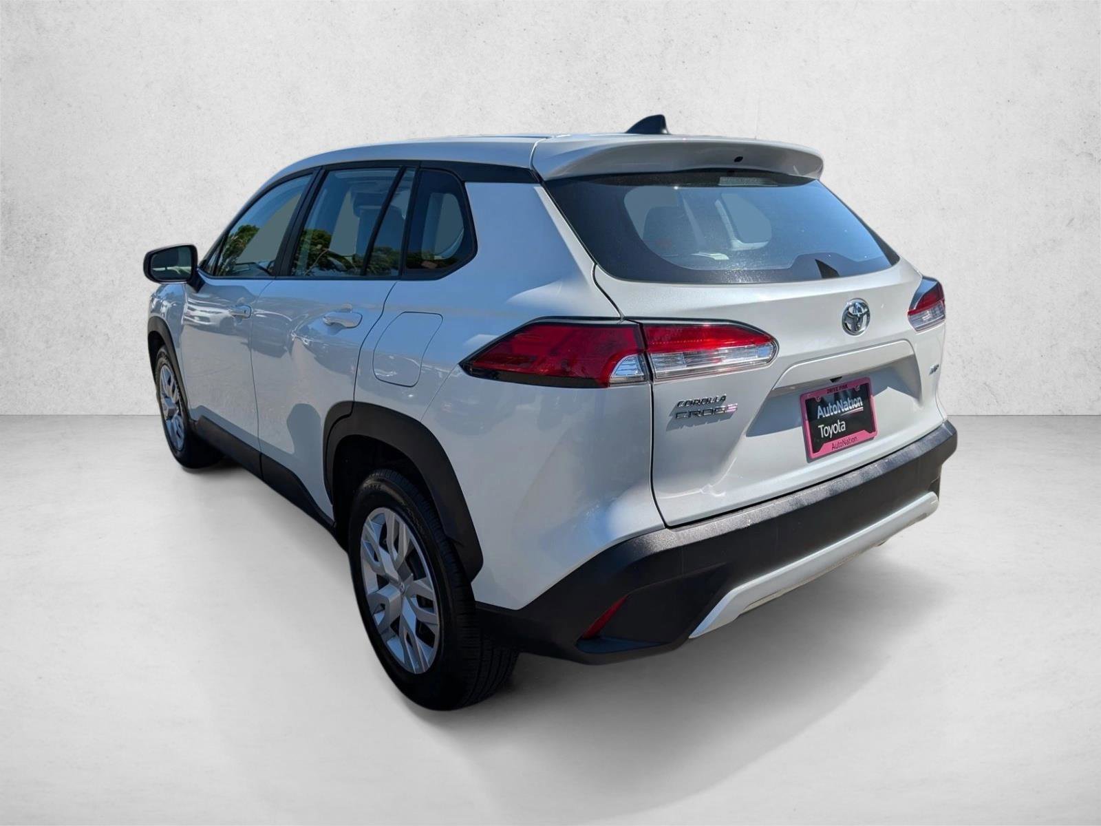 Certified 2024 Toyota Corolla Cross L AWD/4WD image 9