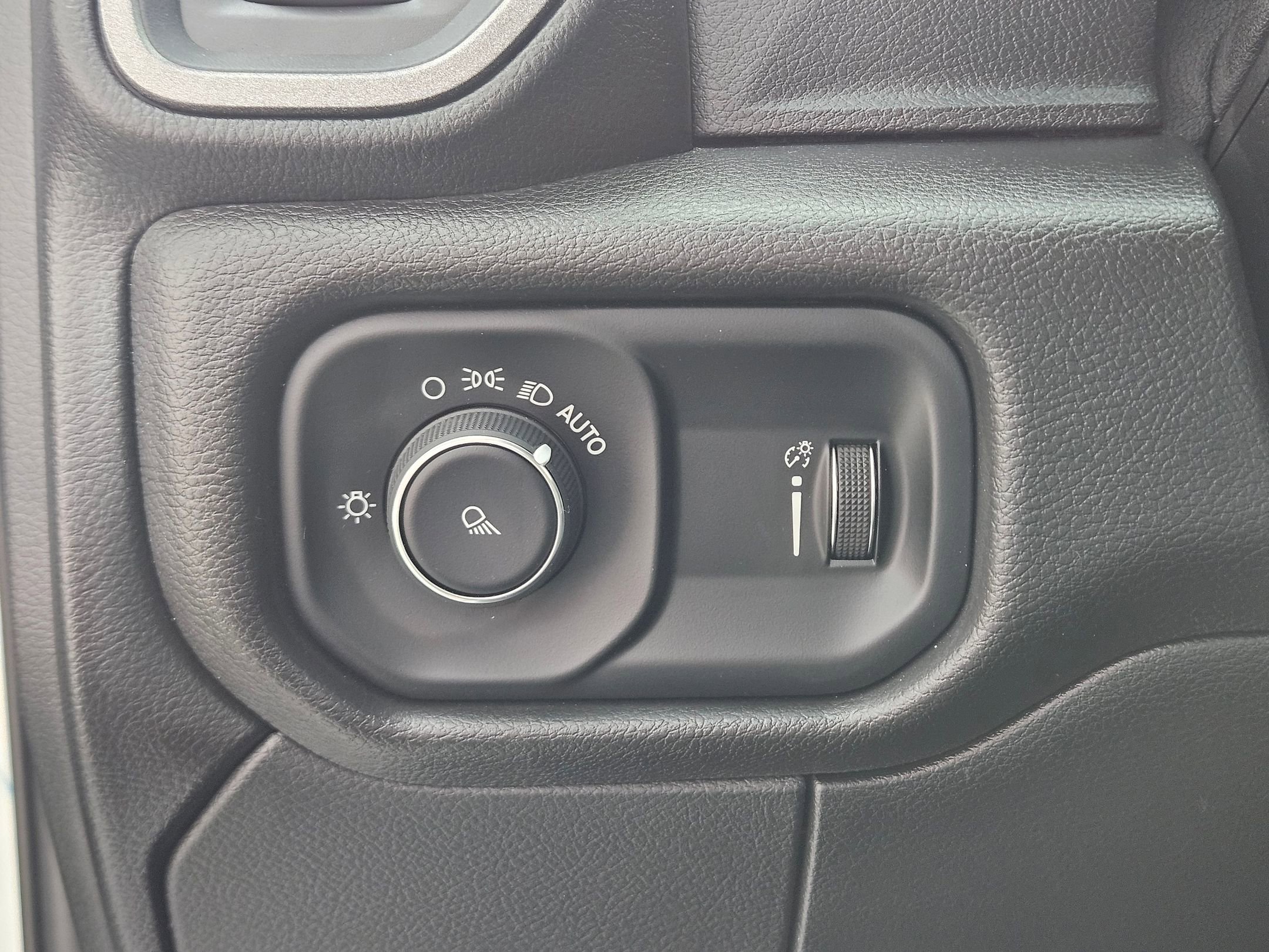 Used 2024 RAM 2500 Tradesman image 19