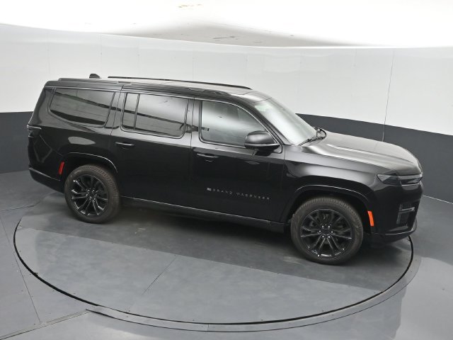 New 2026 Jeep Grand Wagoneer Summit AWD/4WD image 43