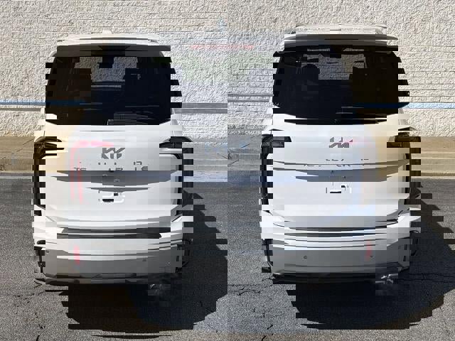 Used 2023 Kia Telluride EX w/ EX Captain's Chair Package image 6
