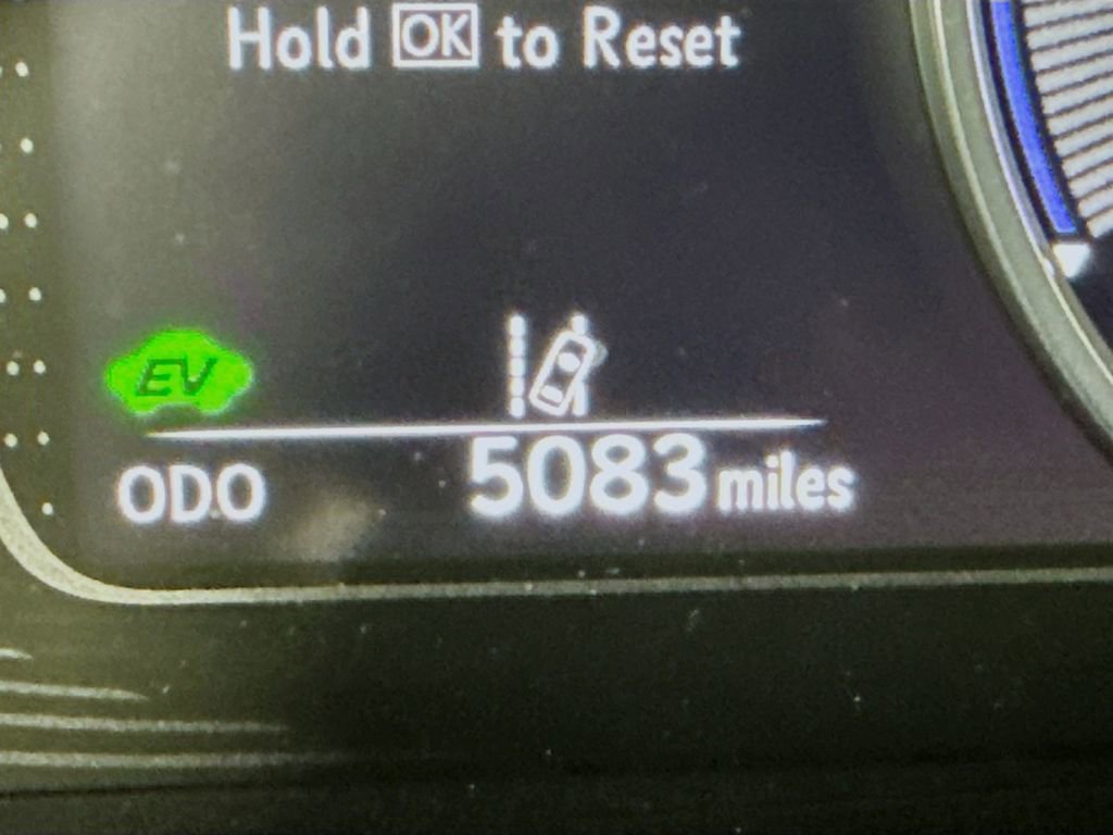 Used 2025 Lexus ES 300h w/ Premium Package image 12