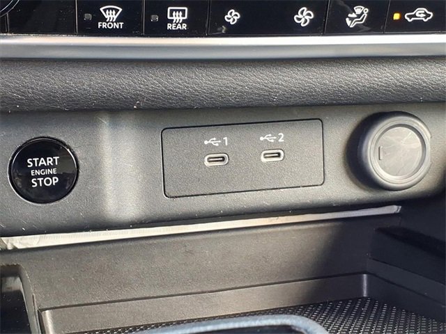 Used 2024 Nissan Rogue SV image 8