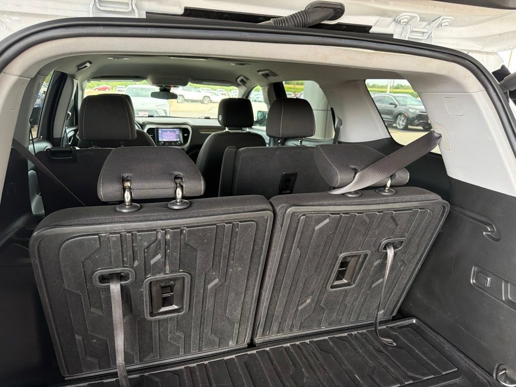 Used 2023 GMC Acadia SLE w/ Driver Convenience Package FWD image 26