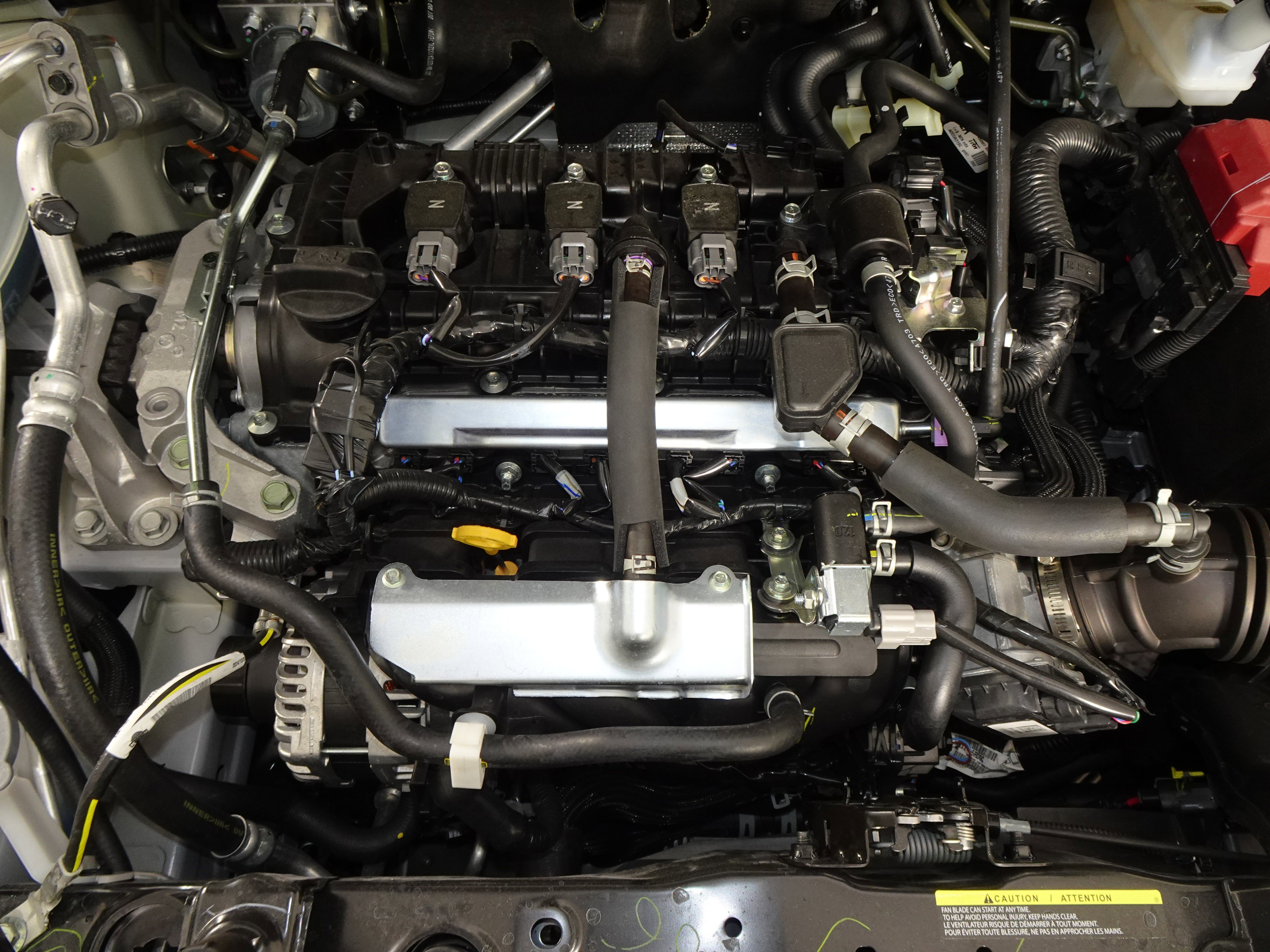 New 2025 Nissan Versa SR w/ Trunk Package image 12