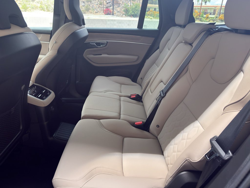 New 2026 Volvo XC90 T8 Plus w/ Protection Package Premier image 35