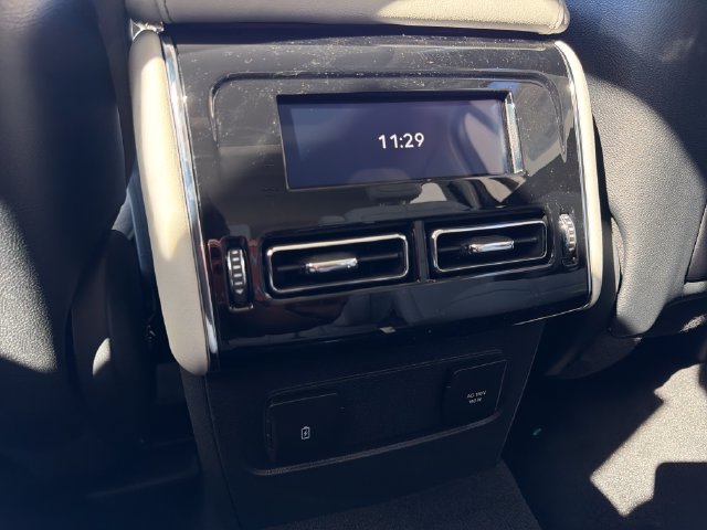 New 2027 Lincoln Aviator Reserve AWD/4WD image 17