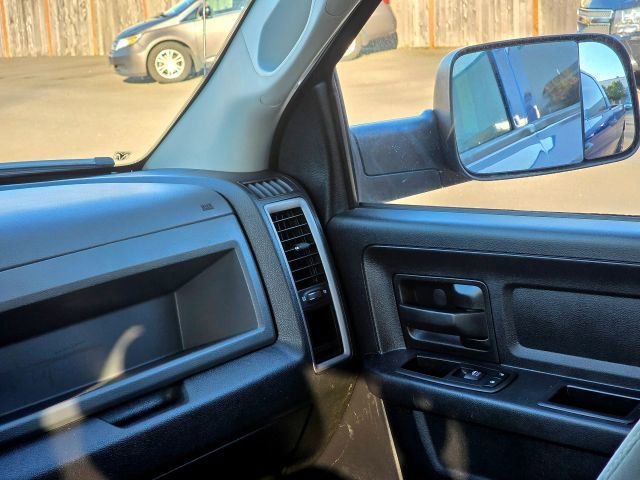 Used 2014 RAM 2500 Tradesman w/ Chrome Appearance Group image 20