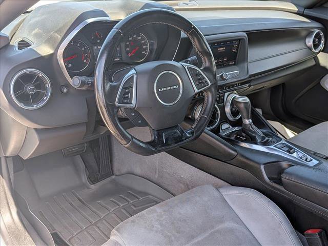 Used 2020 Chevrolet Camaro LT RWD image 10