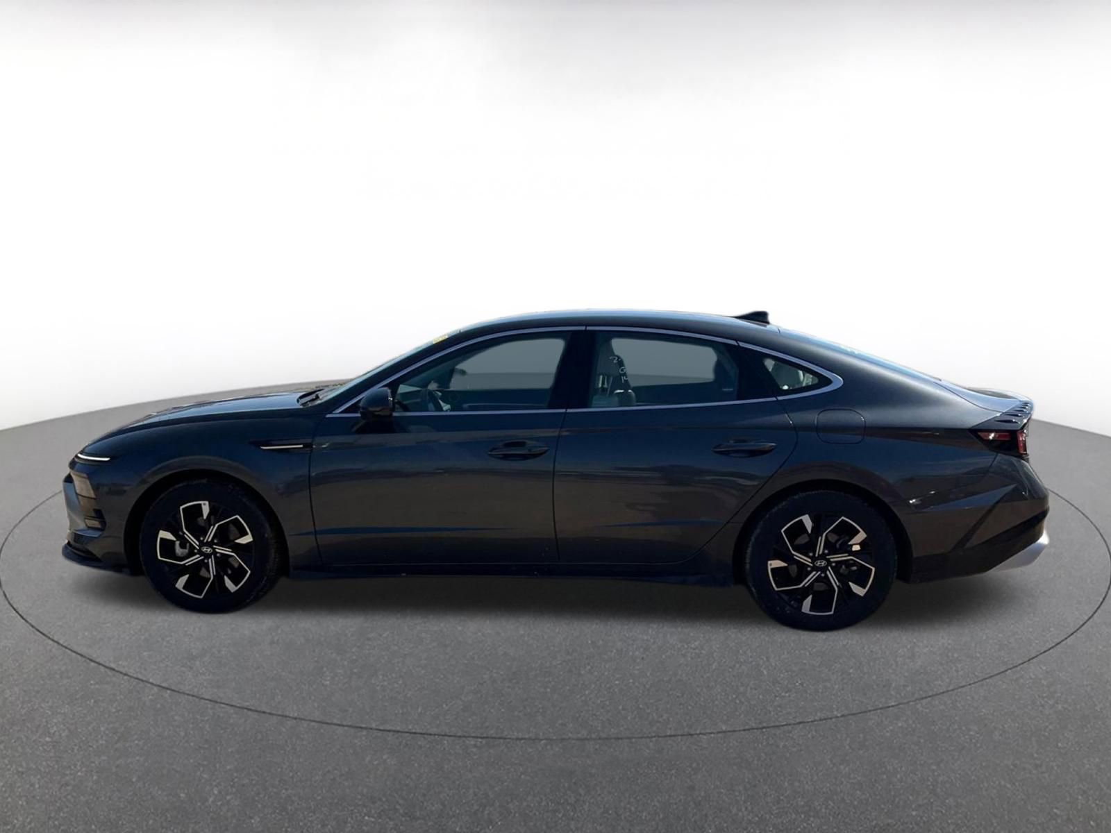 Used 2025 Hyundai Sonata SEL image 8