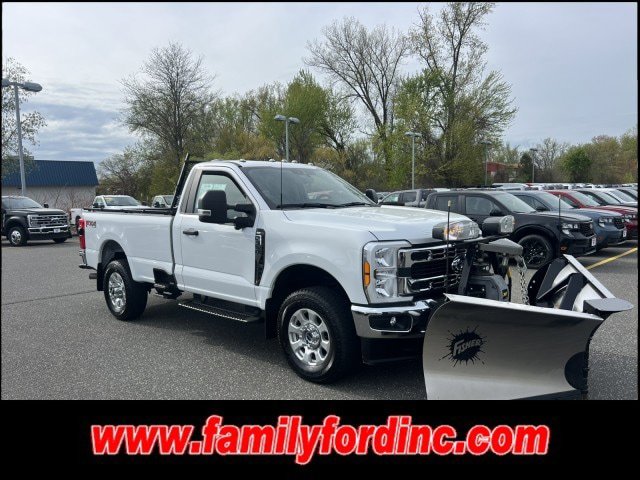 Used 2023 Ford F350 XLT w/ 360-Degree Camera Package AWD/4WD image 1