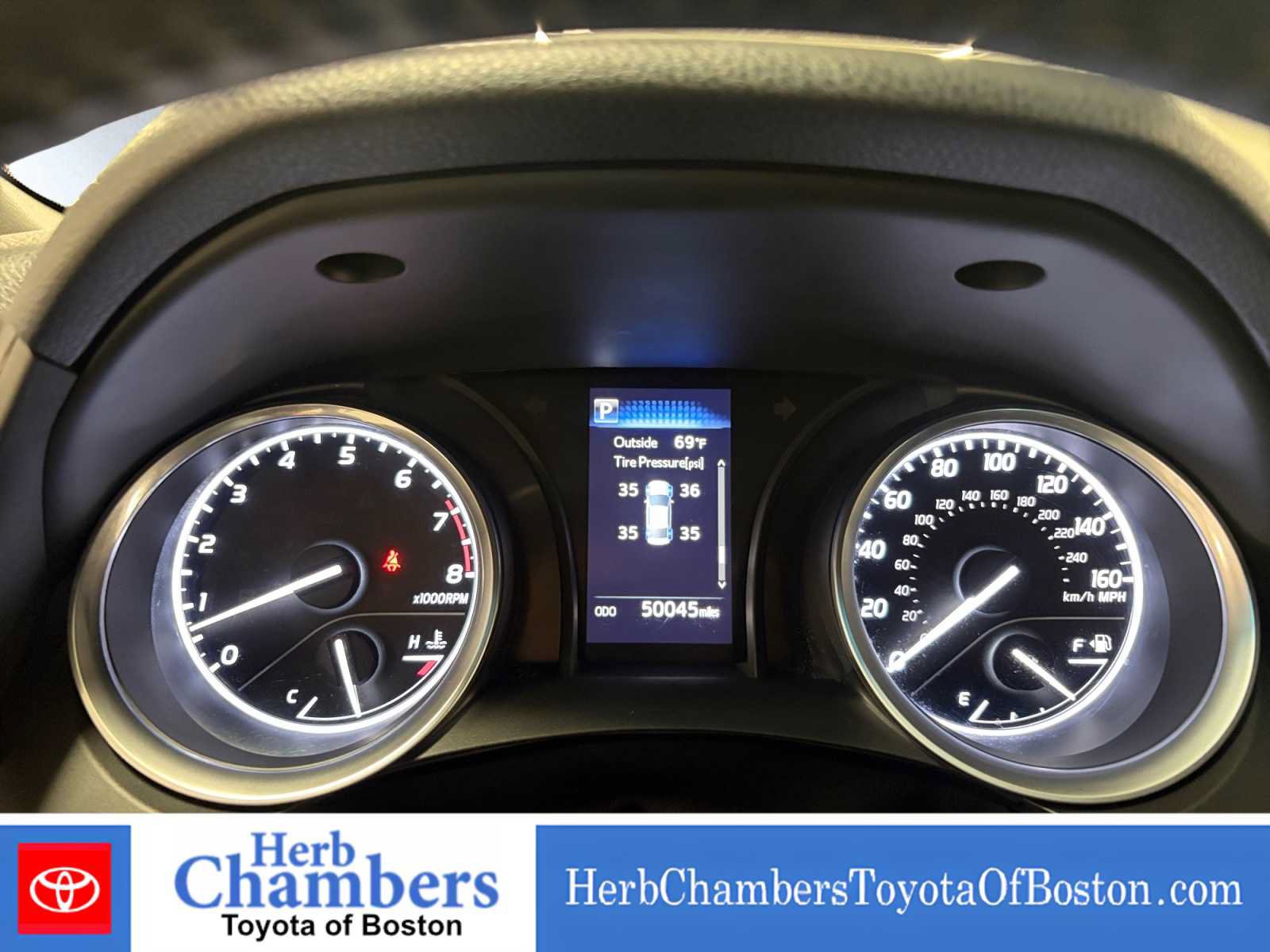 Used 2018 Toyota Camry SE FWD image 3
