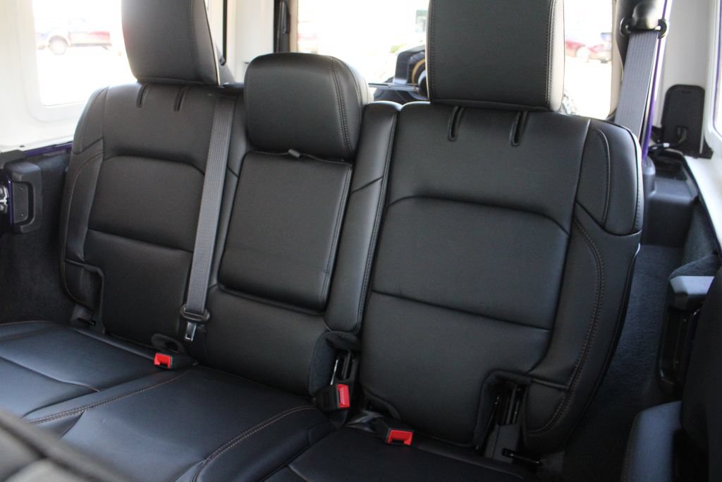 Used 2023 Jeep Wrangler Unlimited Rubicon 392 w/ Xtreme Recon 35" Tire Package AWD/4WD image 21