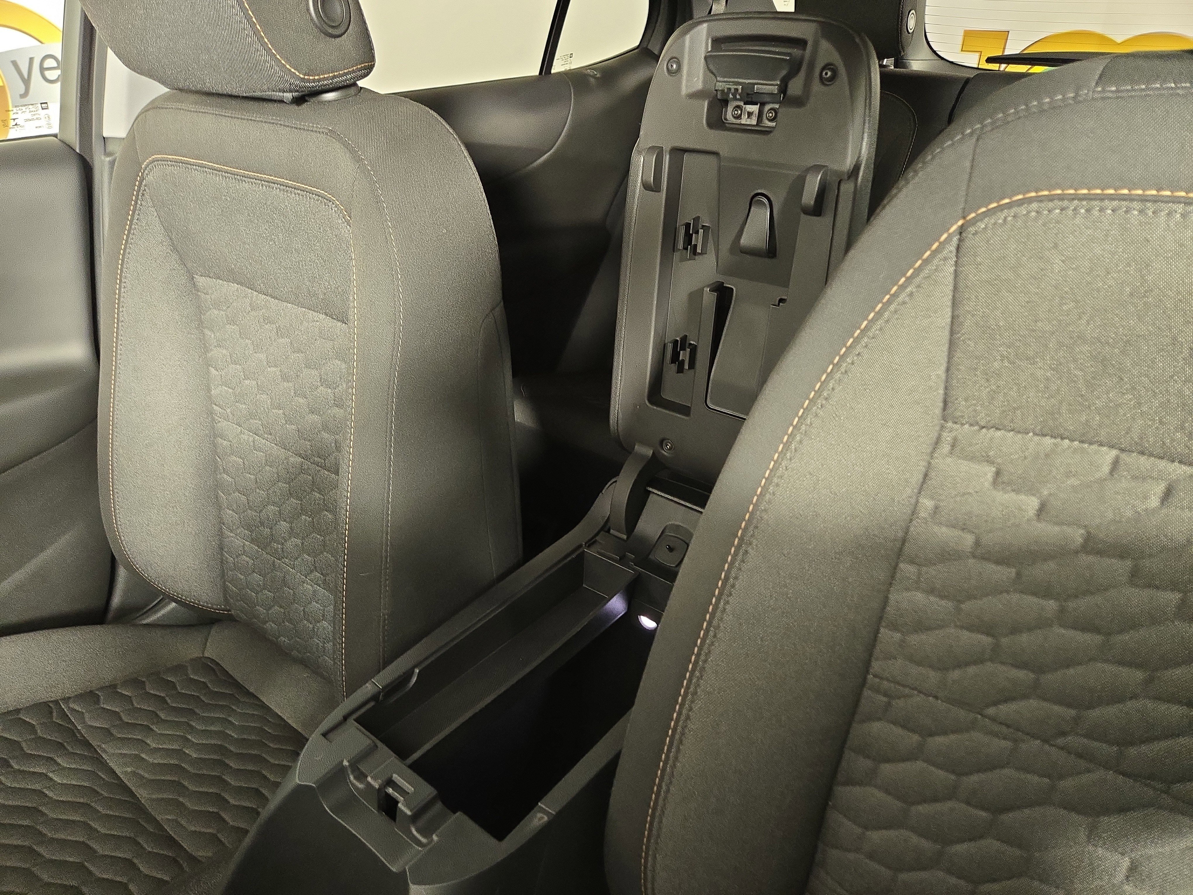 Used 2019 Chevrolet Equinox LT image 28