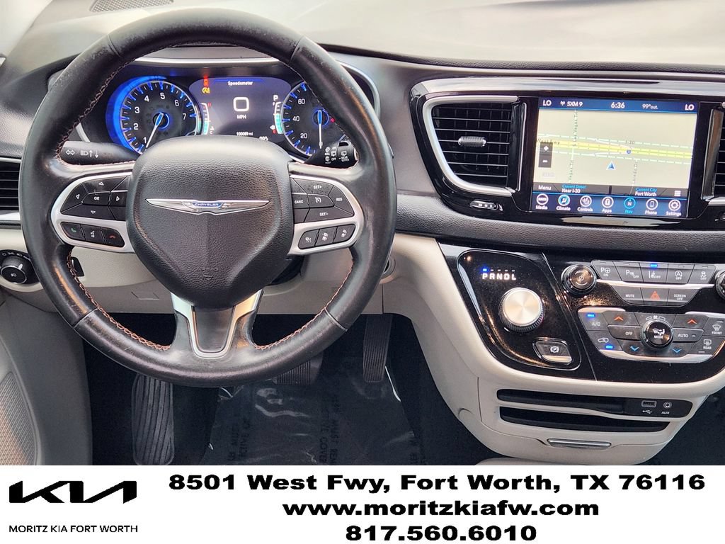 Used 2020 Chrysler Pacifica Touring-L w/ Advanced Safetytec Group FWD image 23