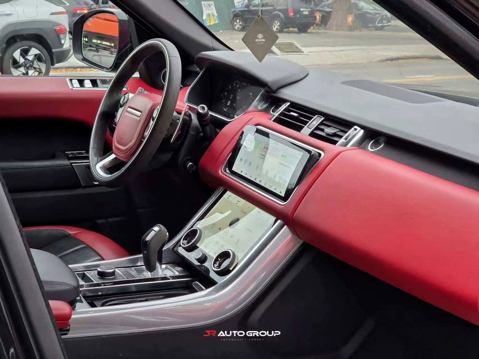 Used 2021 Land Rover Range Rover Sport HST image 8