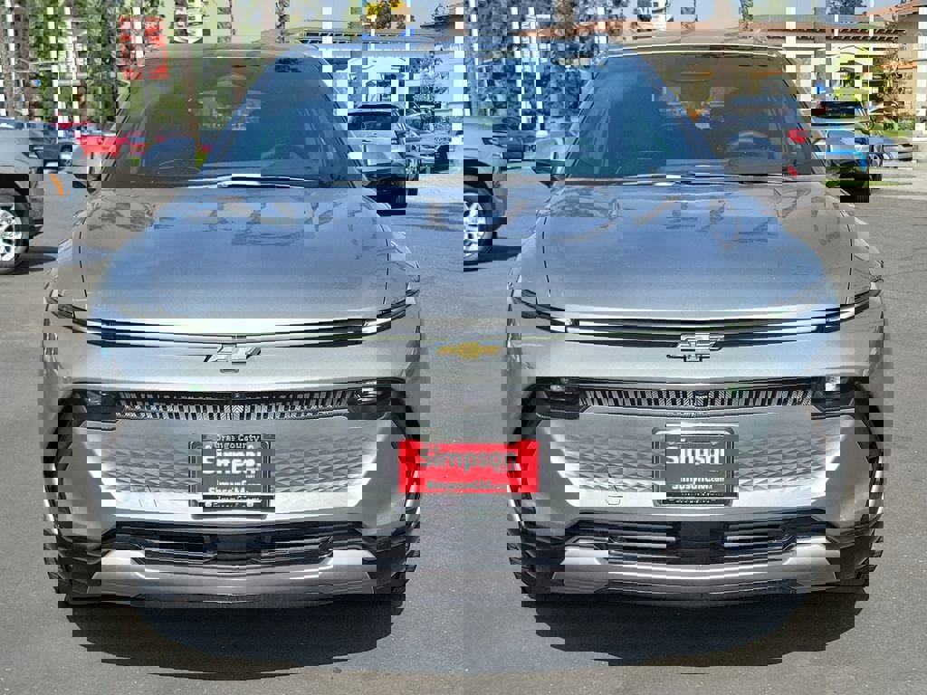 New 2026 Chevrolet Equinox EV LT w/ Convenience Package II FWD image 20