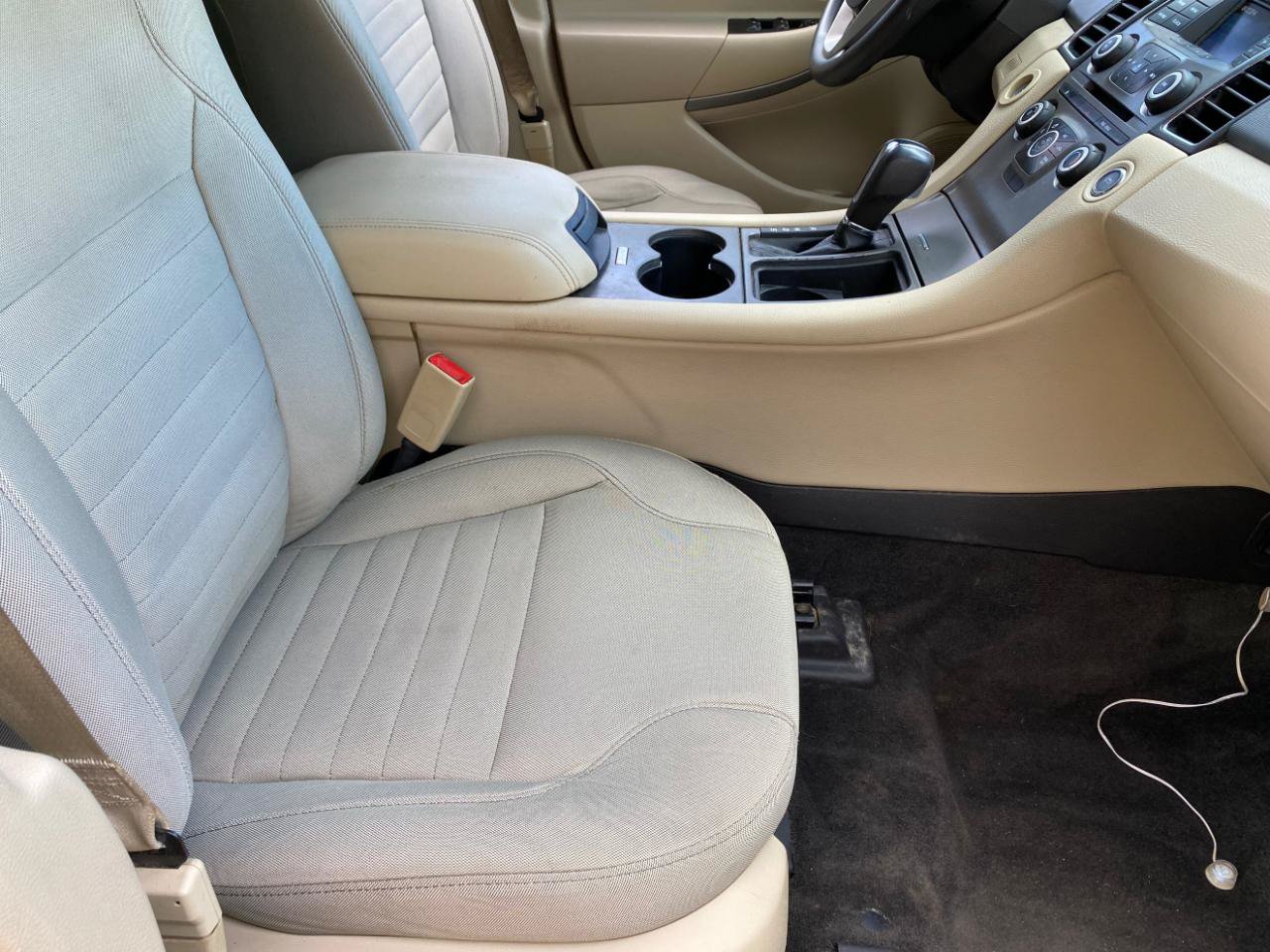 Used 2018 Ford Taurus SE FWD image 52