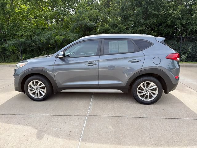 Used 2017 Hyundai Tucson SE Plus FWD image 2