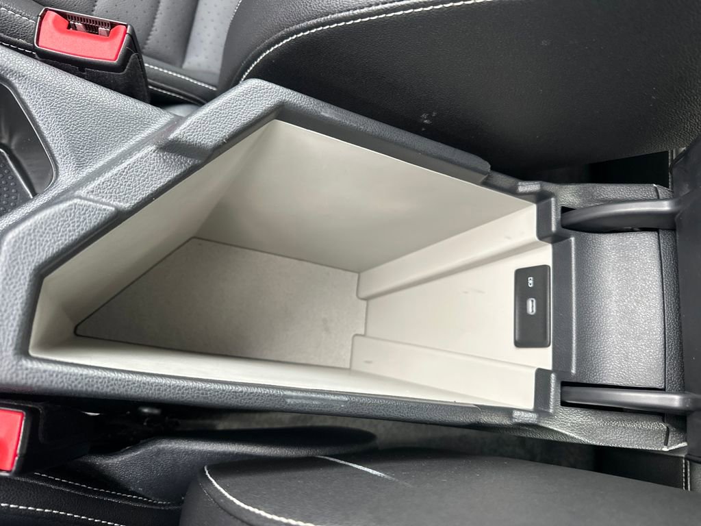 Used 2024 Volkswagen Jetta SE image 23