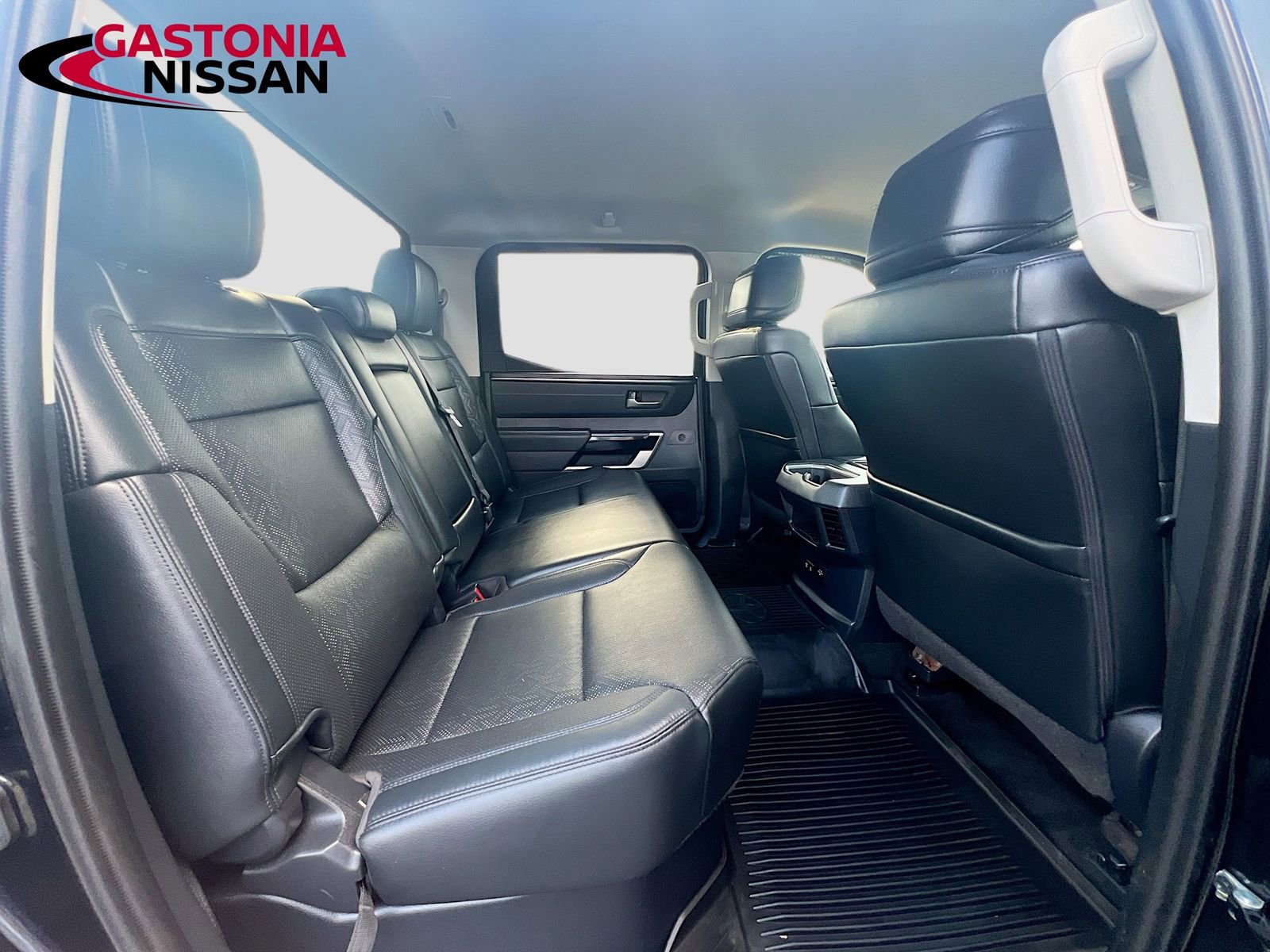 Used 2024 Toyota Tundra Limited w/ Power Package image 37