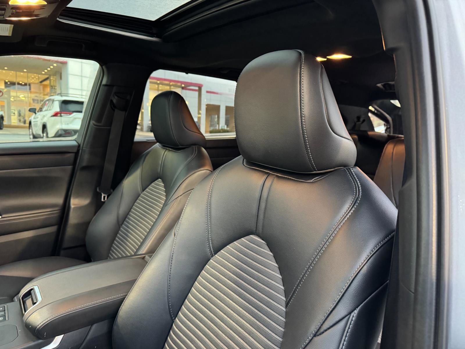 Certified 2024 Toyota Highlander XSE image 22