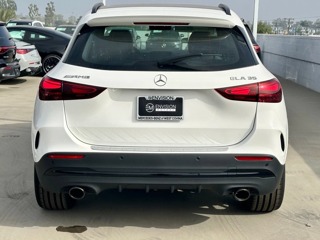 New 2025 Mercedes-Benz GLA 35 AMG 4MATIC image 10