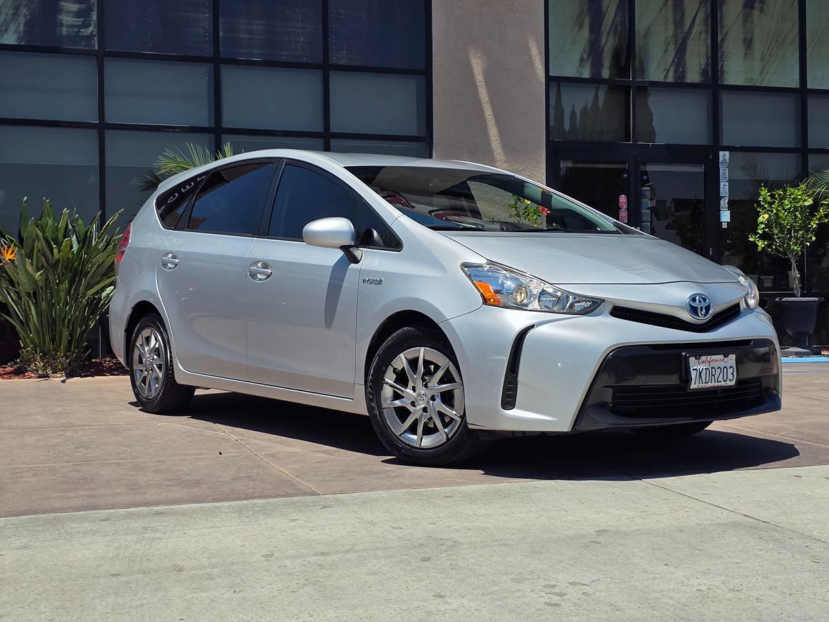 Used 2015 Toyota Prius V Two FWD image 3