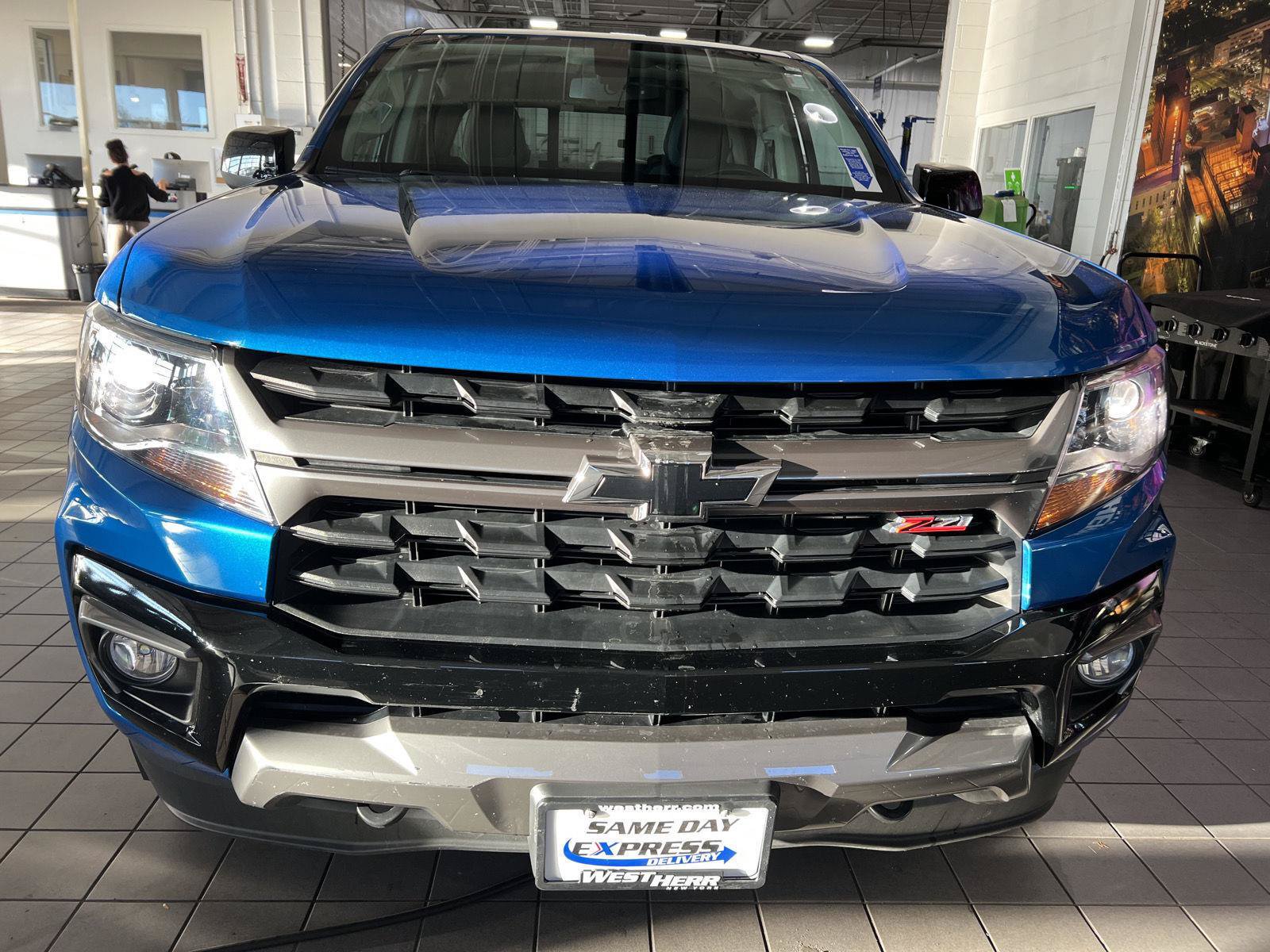 Used 2022 Chevrolet Colorado Z71 AWD/4WD image 23