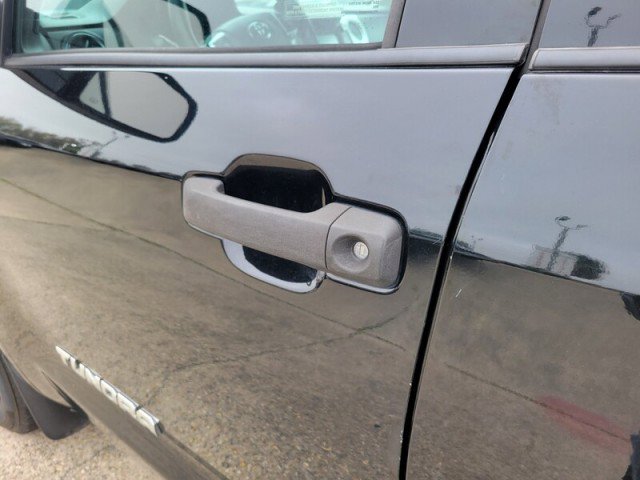 Used 2016 Toyota Tundra SR5 image 10