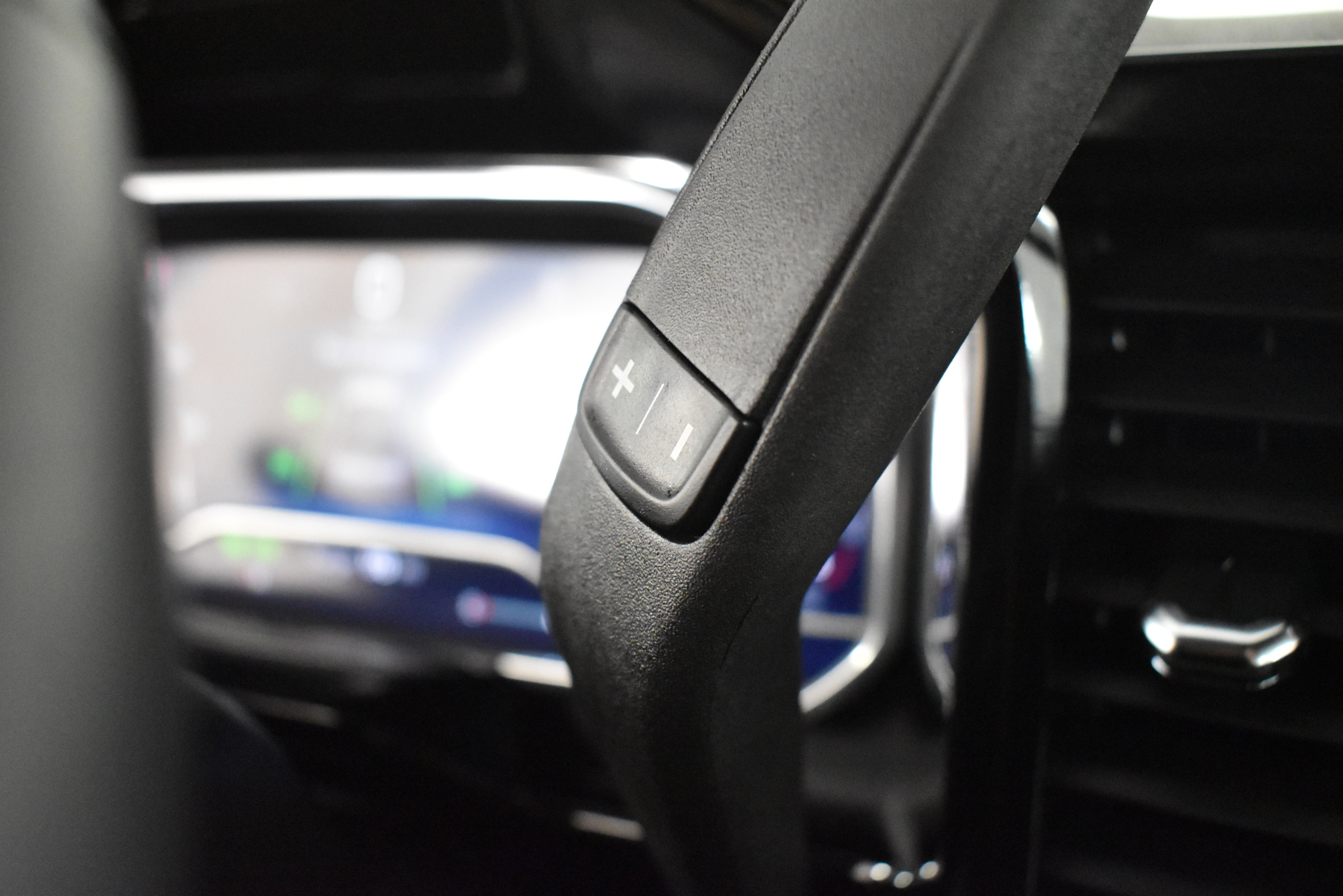 Used 2025 Chevrolet Silverado 1500 LT image 24