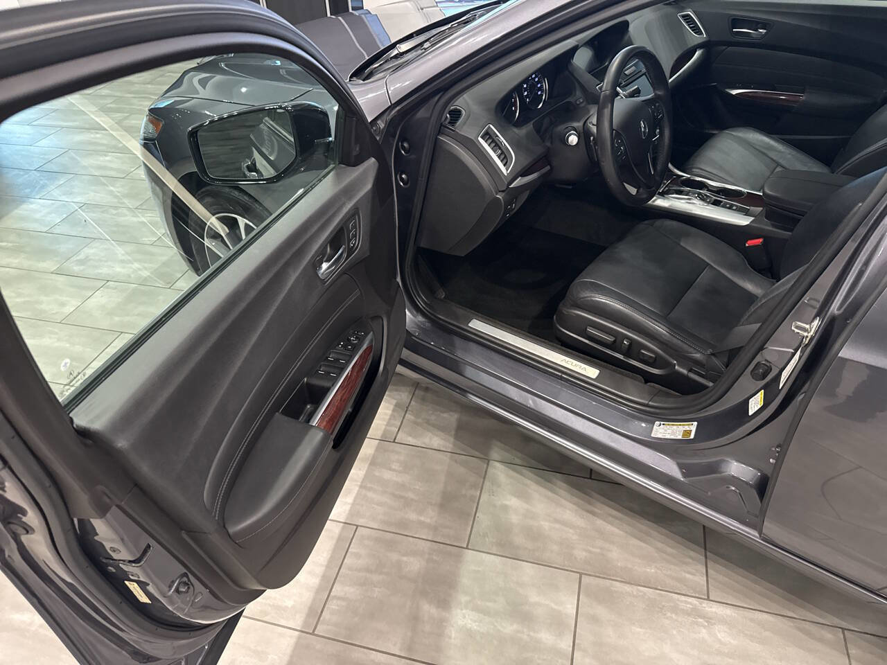 Used 2017 Acura TLX V6 w/ Advance Package image 27