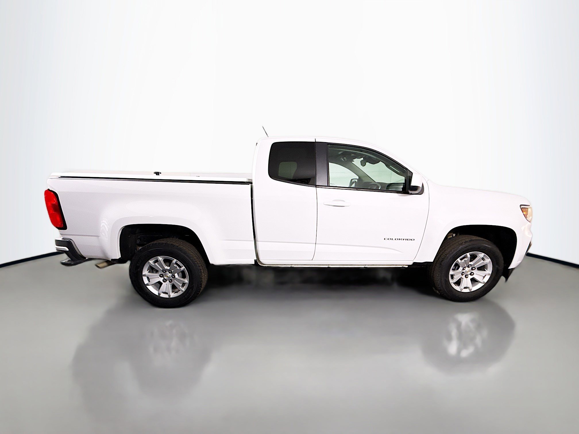 Used 2022 Chevrolet Colorado LT w/ Fleet Safety Package RWD image 32