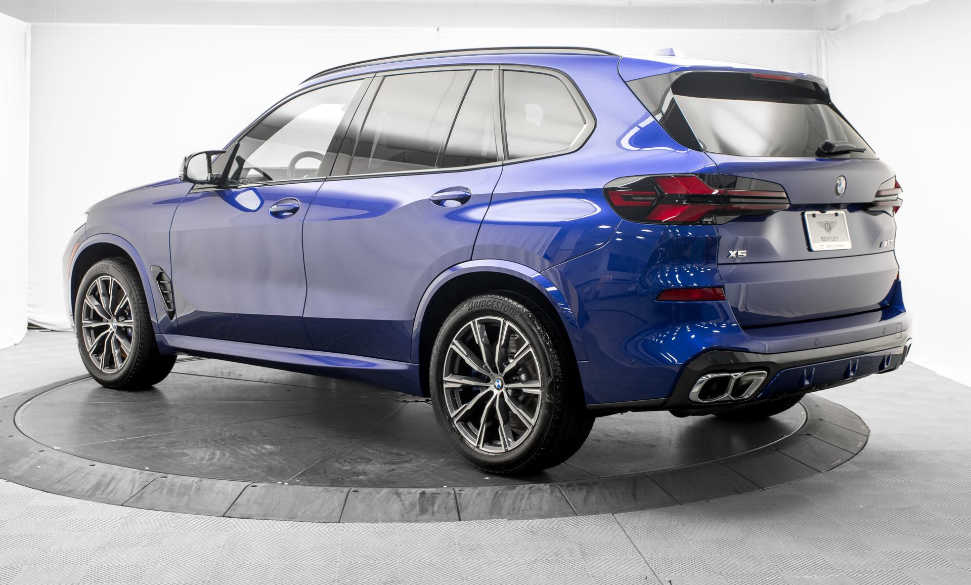 Used 2026 BMW X5 M60i AWD/4WD image 5