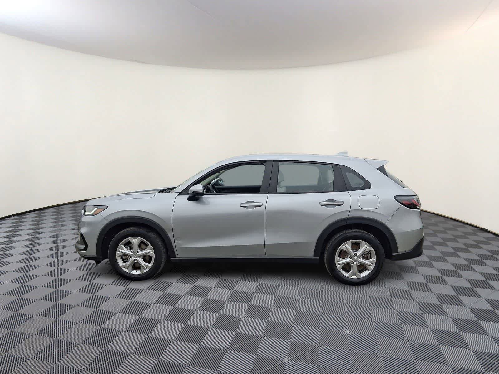 Used 2025 Honda HR-V LX image 7