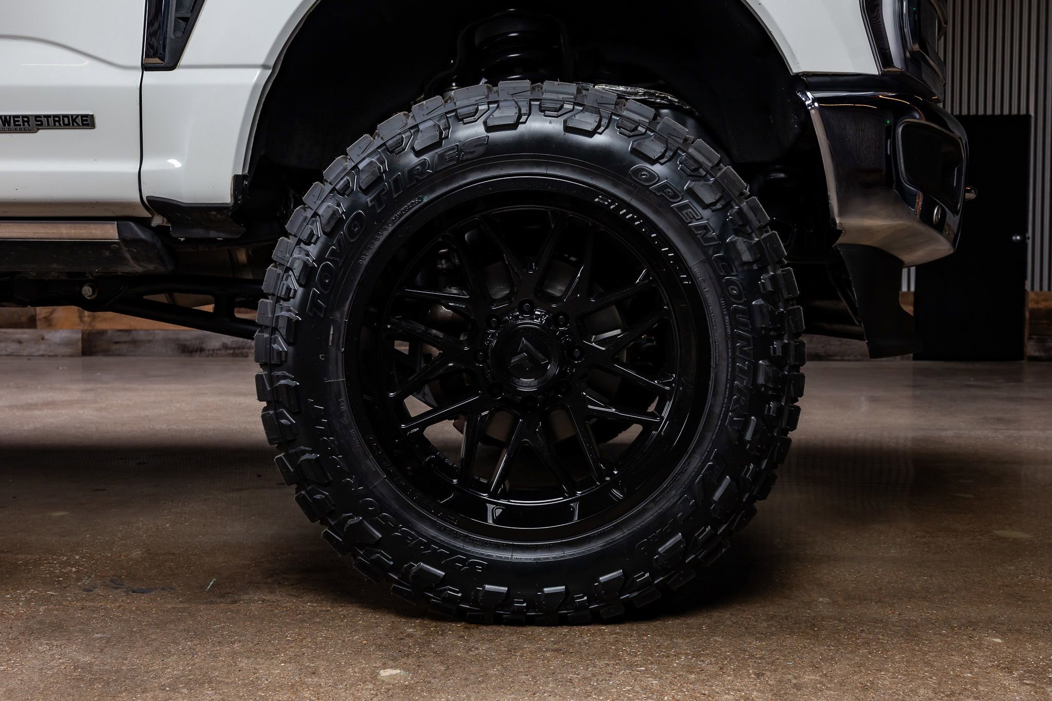 Used 2023 Ford F250 King Ranch w/ Chrome Package image 12