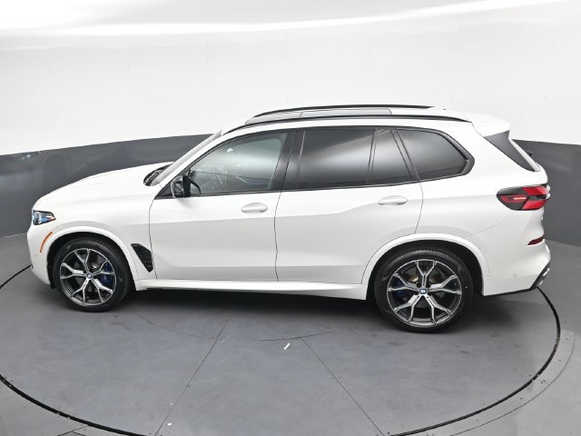 Used 2025 BMW X5 M60i AWD/4WD image 29