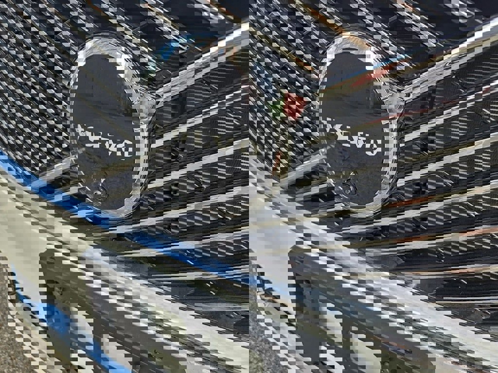 New 2025 Volvo XC90 T8 Ultra image 4