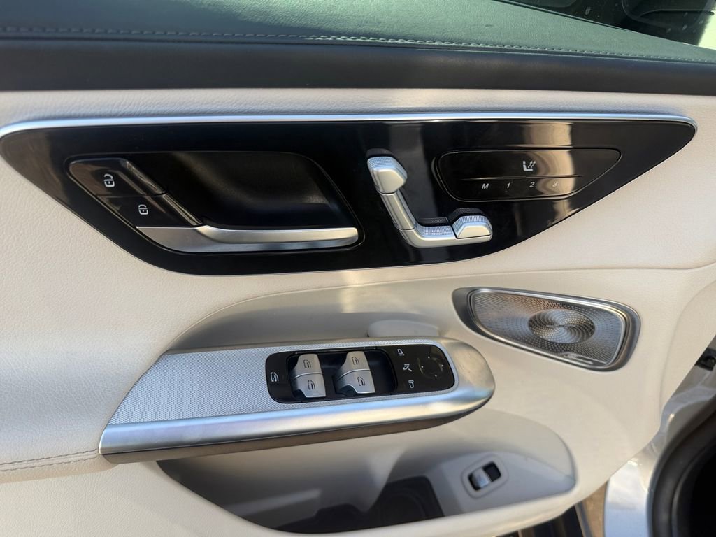 Certified 2023 Mercedes-Benz GLC 300 image 16